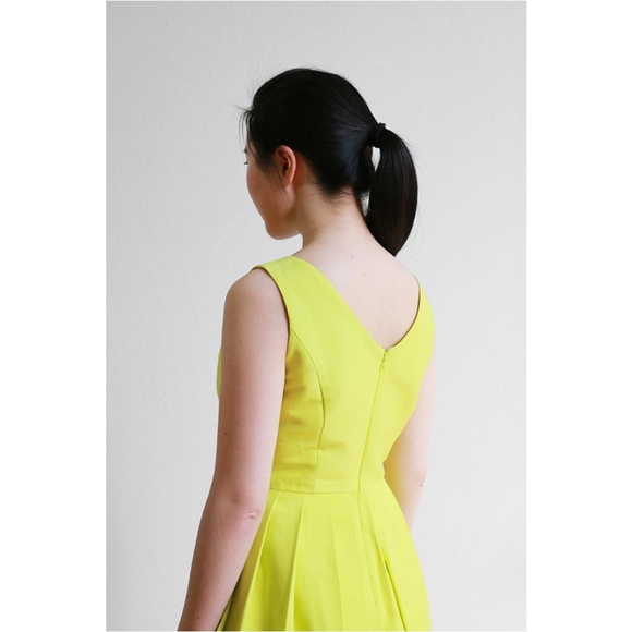 Halston Heritage | V-neck Dress - Picture 3 of 3